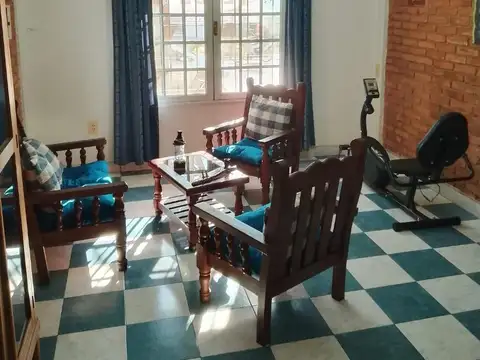 VENTA DE CASA CON GALPON EN PTE ILLIA