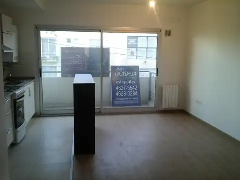 Departamento en Alquiler en Castelar, $ 510.000