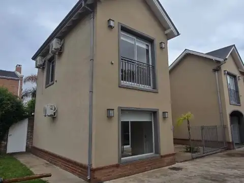 Depto Tipo Casa en Alquiler en Cañuelas, $ 900.000