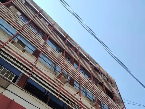 Oficina Colón y Arturo Illía 4to piso