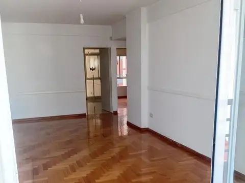 Avenida Rivadavia 3900, Piso 6