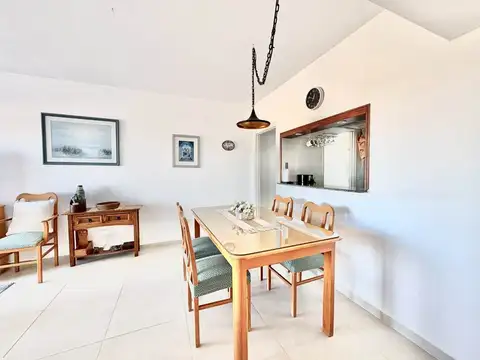 Departamento 4 ambientes con 2 baños