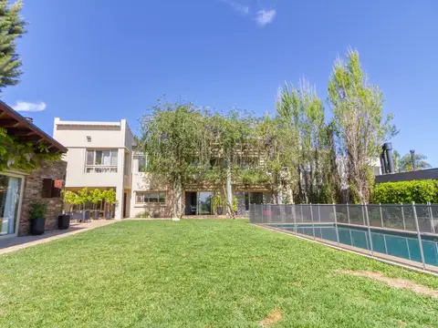 Casa en Venta de 4 dormitorios