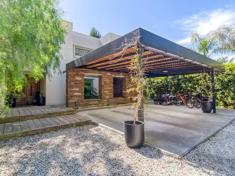 Boulevard de Todos los Santos 5600