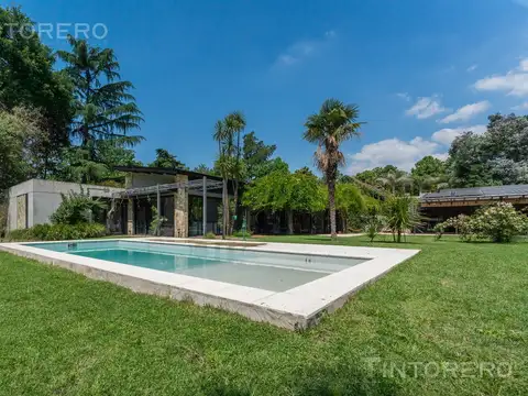 Casa 5 ambientes con 5 baños