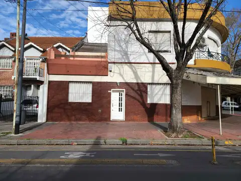 VENTA. PH 3 AMB. TIPO CASA. MONTE CASTRO. CABA
