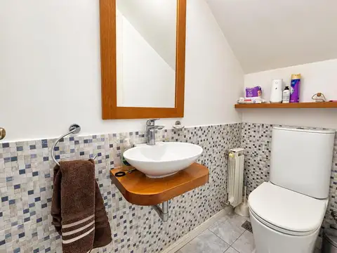 CASA EN VENTA - CAMPOS DE ALVAREZ 4 DORMITORIOS + ESCRITORIO