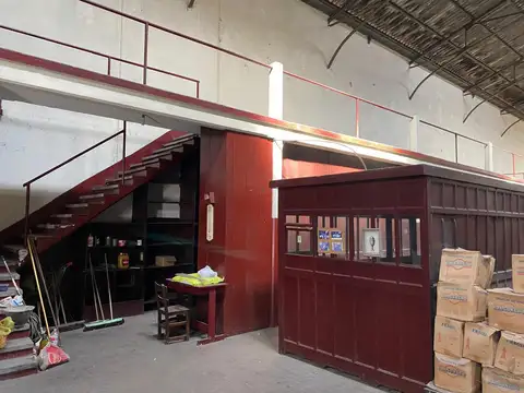 Galpon en Venta 80 años