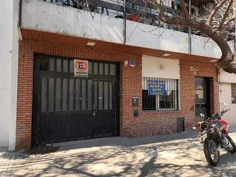 DEPOSITO EN PLANTA BAJA DE EDIFICIO DE ESCALERA