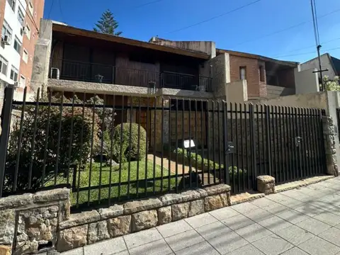 ALQUILER DE CASA 5 AMBIENTES APTA COMERCIAL