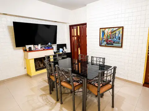 Depto Tipo Casa en Venta con 2 cocheras