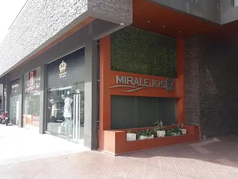 COCHERA EN VENTA  Centro de Carlos Paz