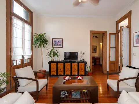 Depto Tipo Casa en Venta de 5 ambientes