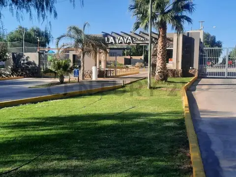 Century21Lopez Vende Lote en Barrio La Yaya