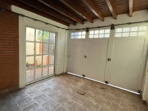 Casa en Venta con 1 cochera