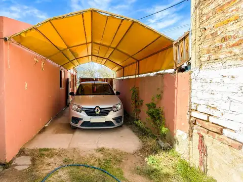 VENTA CASA 4 DORMITORIOS CENTENARIO