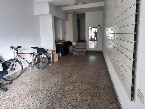 Local en Venta 40 años