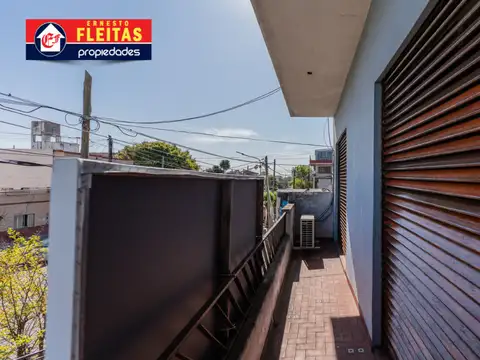 Depto Tipo Casa en Venta con 1 cocheras