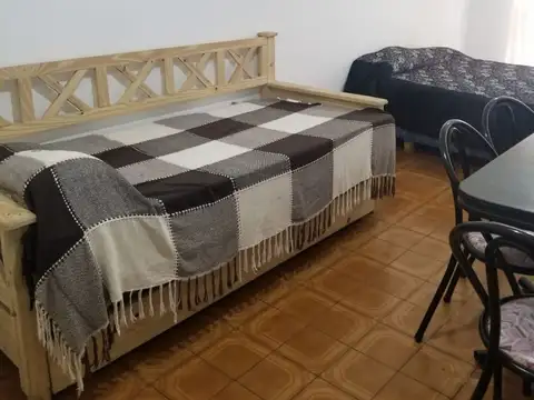 AV.INDEPENDENCIA 1100