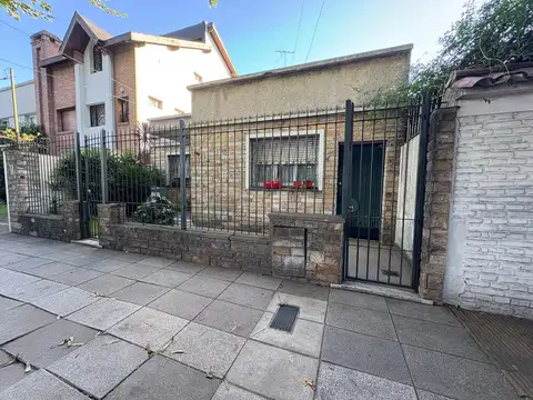 Esteban Echeverria 600