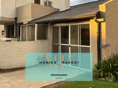 Casa en Venta con 1 cochera