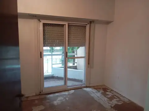 Avenida Mitre 3400, Piso 1