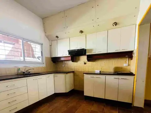 Depto Tipo Casa en Venta 42 años