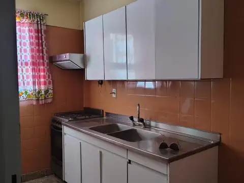 Departamento en alquiler - Pellegrini 88