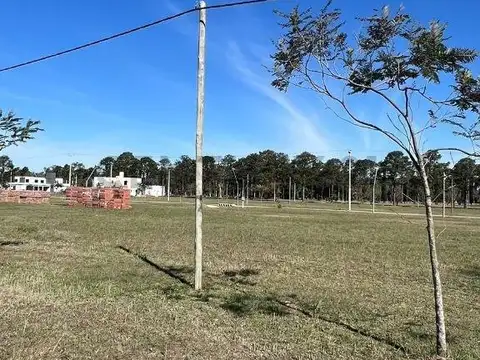 Terreno en Venta en Los Molinos, USD 37.000