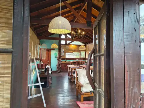 Casa en Venta con 4 cocheras