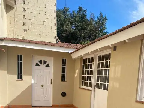 Venta Casa 2 plantas Pablo Nogues ( Malvinas Argentinas )