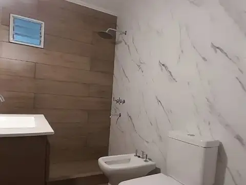 Departamento 6 ambientes con 1 baño