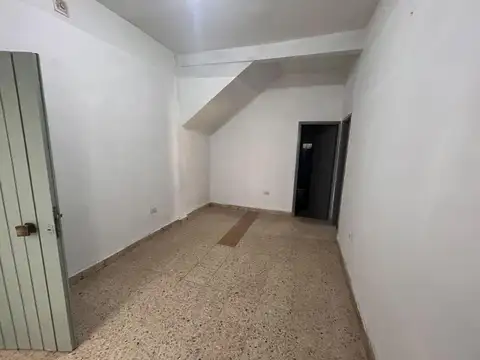 Teniente Julio Roca 900