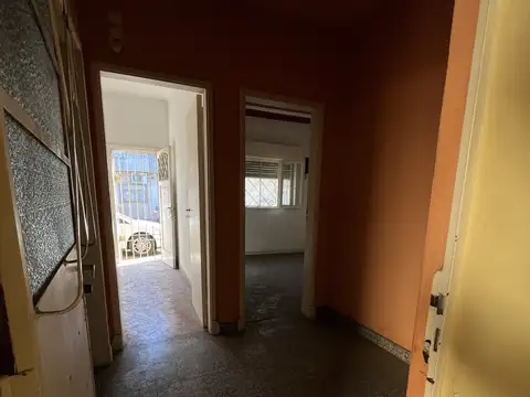 Casa en venta 4 amb con cochera  en Villa Bosch