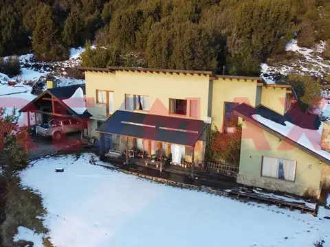 casa de 5 ambientes en venta en Meliquina soleada