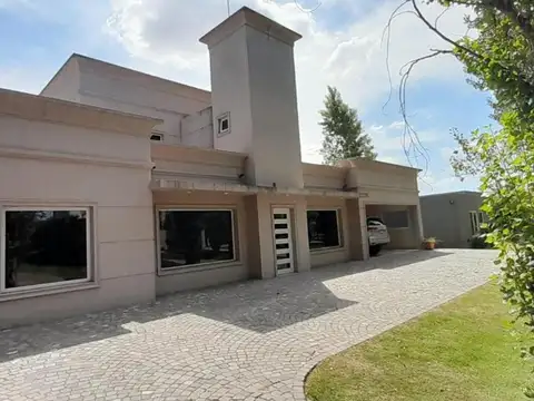 Casa en Venta de 4 dormitorios