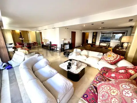 Departamento en Venta con 2 cocheras
