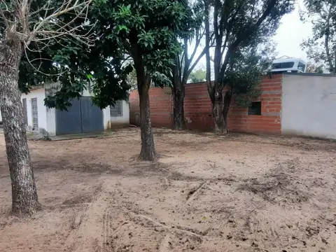 VENTA CASA SOBRE CALLE HERNANDARIA / BOGAS (CASA + TERRENOS) / LANCHA U$$5000 CAYASTA SANTA FE