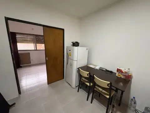 Alem 185 , Piso 4
