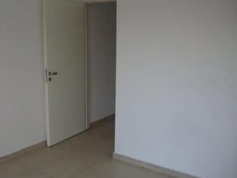 Oficina 2 ambientes con 1 baño