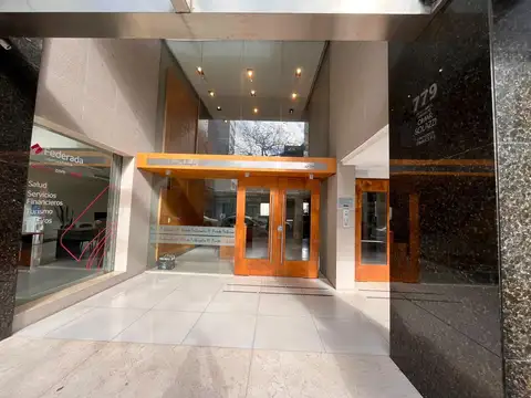 Oficina en alquiler. Zona Tribunales. La Plata