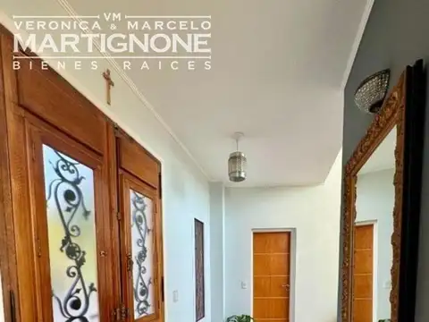 Casa en Venta con 7 cocheras