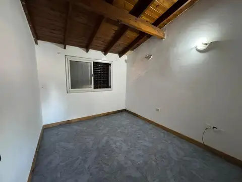 Depto Tipo Casa 3 ambientes con 1 baño