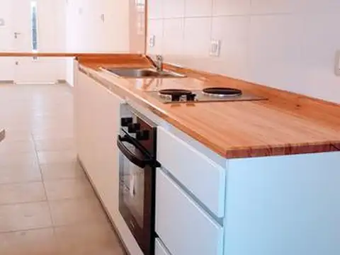 Depto Tipo Casa en Alquiler en Ituzaingó, $ 650.000