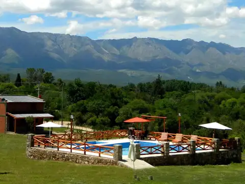 COMPLEJO DE 5 CABAÑAS EN NONO