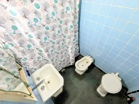 CASA DE 3 AMBIENTES CON COCHERA CUBIERTA! APTO CREDITO 