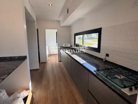 Casa en Venta en Pilar Del Este - Santa Sofia, USD 185.000