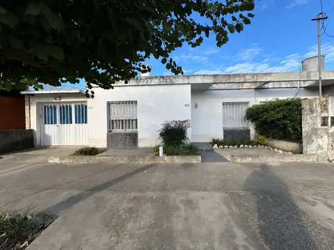 Venta casa 3 dormitorios - Barrio dos hermanos