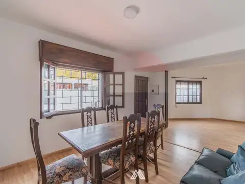 Avenida Ramón Anador 3800
