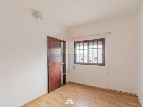 VENTA CASA 3 DORMITORIOS Y COCHERA EN BUCEO